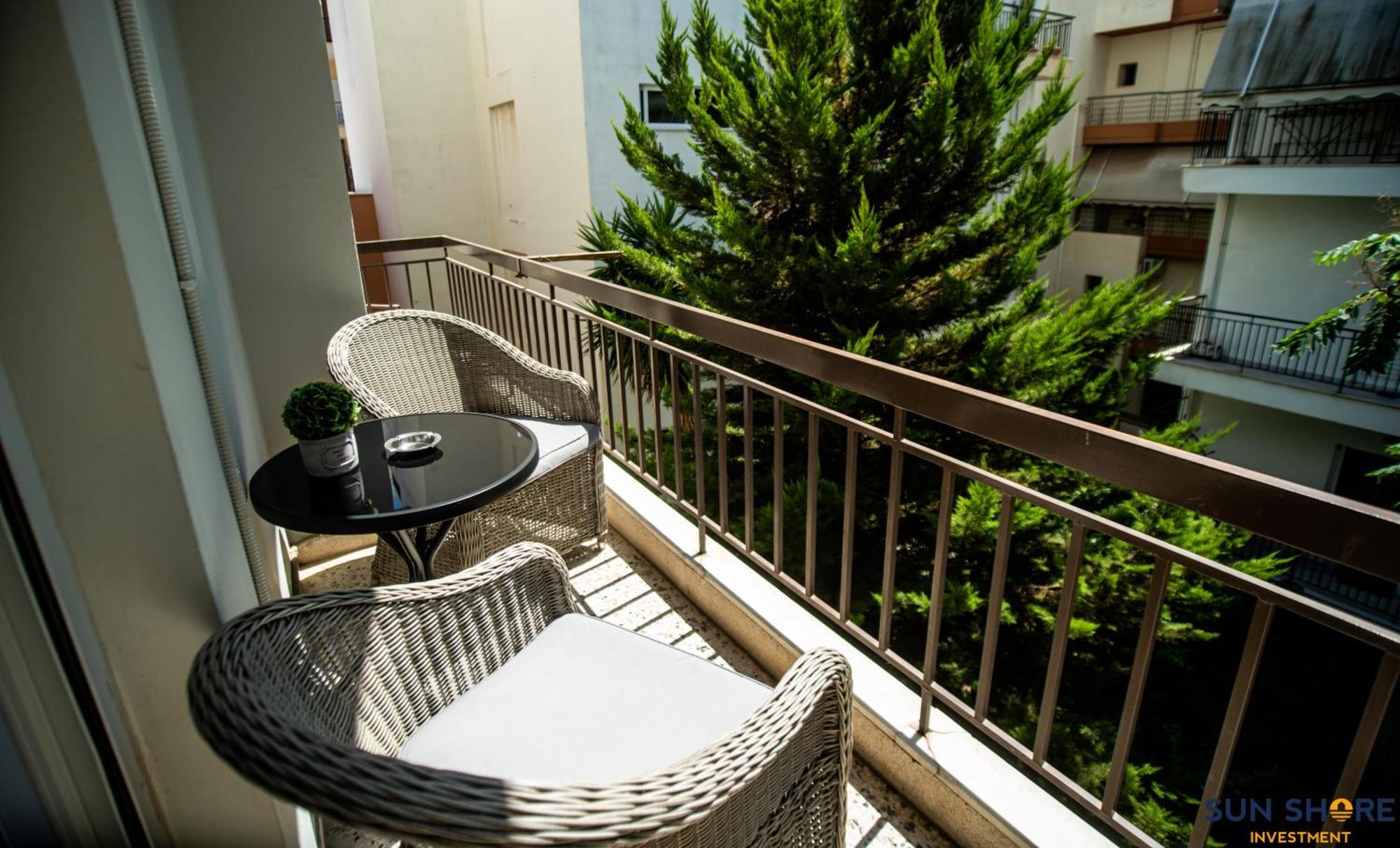 Explore Greece From Comfortable City Centre Apartment Chalkida Exterior photo